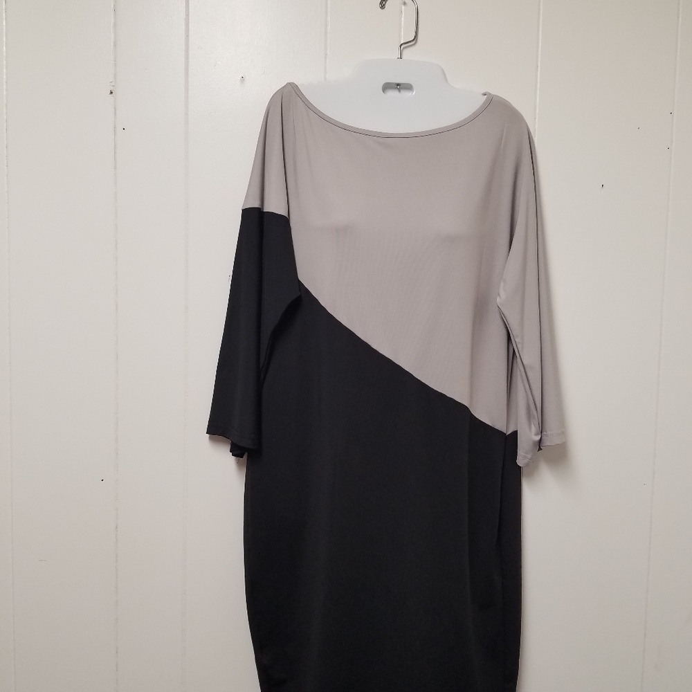 Pre-owned black and gray dress